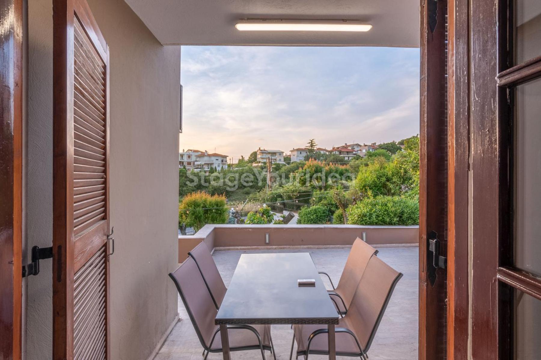 Τraditional Fully Detached Villa On A Luxurious Hillock Of Thessaloniki With Its Own Garden Also For Family & Wedding Gatherings For 10 To 25 People Only 15 Minutes From Airport Bagian luar foto